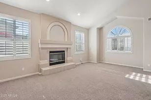 1321 E Desert Flower Ln, Phoenix, AZ 85048 - Photo 5