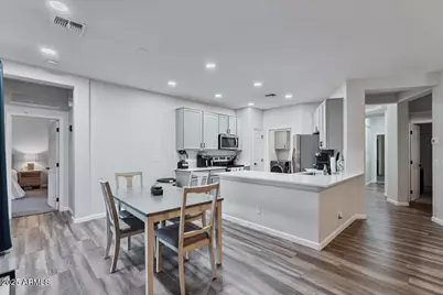 1524 E Gary Way, Phoenix, AZ 85042 - Photo 9