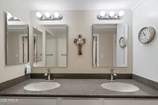 12222 N Paradise Vlg Pkwy S, Phoenix, AZ 85032 - Photo 5