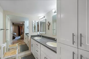 12222 N Paradise Vlg Pkwy S, Phoenix, AZ 85032 - Photo 15