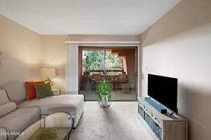 12222 N Paradise Vlg Pkwy S, Phoenix, AZ 85032 - Photo 11