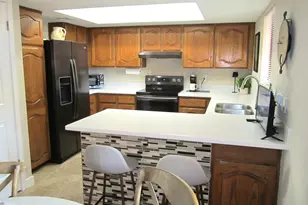 12222 N Paradise Vlg Pkwy S, Phoenix, AZ 85032 - Photo 9