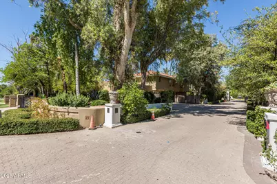 49 Biltmore Estate, Phoenix, AZ 85016 - Photo 7