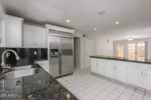 49 Biltmore Estate, Phoenix, AZ 85016 - Photo 25