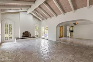 49 Biltmore Estate, Phoenix, AZ 85016 - Photo 19