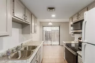 860 E Brown Rd, Mesa, AZ 85203 - Photo 17