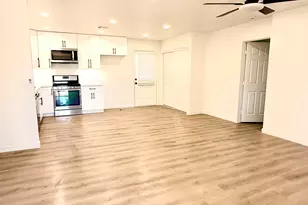 8042 S 25th St, Phoenix, AZ 85042 - Photo 5