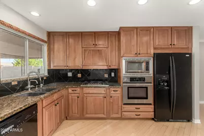 9219 W Indian Hills Drive, Sun City, AZ 85351 - Photo 13