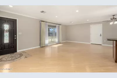 9219 W Indian Hills Drive, Sun City, AZ 85351 - Photo 3