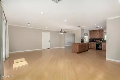 9219 W Indian Hills Drive, Sun City, AZ 85351 - Photo 11