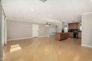 9219 W Indian Hills Dr, Sun City, AZ 85351 - Photo 11