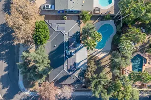 641 W Linger Ln, Phoenix, AZ 85021 - Photo 37