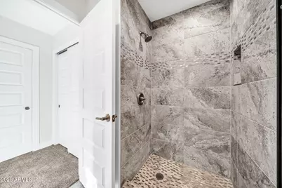 641 W Linger Lane, Phoenix, AZ 85021 - Photo 25