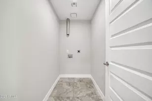 641 W Linger Ln, Phoenix, AZ 85021 - Photo 27