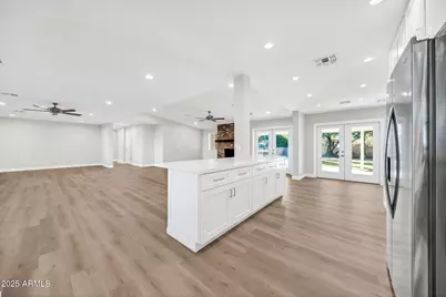 641 W Linger Lane, Phoenix, AZ 85021 - Photo 3