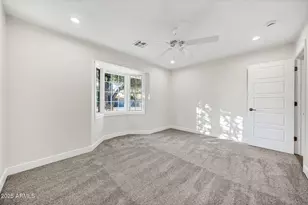 641 W Linger Ln, Phoenix, AZ 85021 - Photo 19