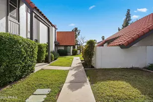 2810 E Glenrosa Ave, Phoenix, AZ 85016 - Photo 35