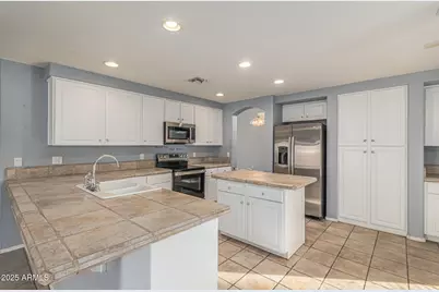 390 S Elm Court, Gilbert, AZ 85296 - Photo 23