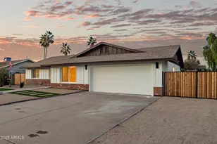 2910 W Anderson Dr, Phoenix, AZ 85053 - Photo 7