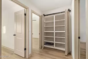 2910 W Anderson Dr, Phoenix, AZ 85053 - Photo 61