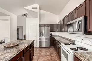 10536 W Magnolia St, Tolleson, AZ 85353 - Photo 11