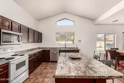 10536 W Magnolia Street, Tolleson, AZ 85353 - Photo 5