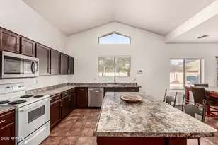 10536 W Magnolia St, Tolleson, AZ 85353 - Photo 5