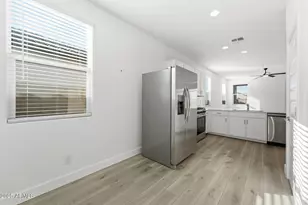 38030 N Front Runner Ln, San Tan Valley, AZ 85140 - Photo 11