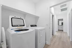 38030 N Front Runner Ln, San Tan Valley, AZ 85140 - Photo 39