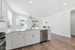 38030 N Front Runner Ln, San Tan Valley, AZ 85140 - Photo 9