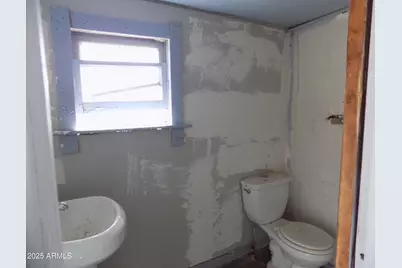 571 W Porphyry Street, Superior, AZ 85173 - Photo 11