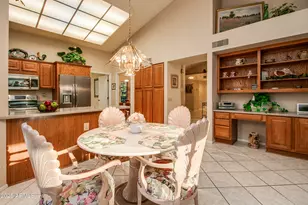 13723 W Greenview Dr, Sun City West, AZ 85375 - Photo 15