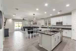 9826 E Radioactive Dr, Mesa, AZ 85212 - Photo 9