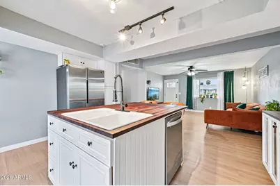 3338 W Corrine Drive, Phoenix, AZ 85029 - Photo 13