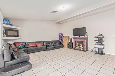 6718 W Catalina Drive, Phoenix, AZ 85033 - Photo 9