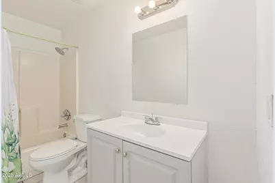 6718 W Catalina Drive, Phoenix, AZ 85033 - Photo 23