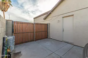 6718 W Catalina Dr, Phoenix, AZ 85033 - Photo 29