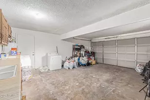 6718 W Catalina Dr, Phoenix, AZ 85033 - Photo 27