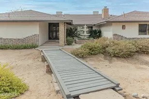 5911 E Peak View Rd, Cave Creek, AZ 85331 - Photo 5