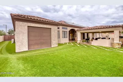 18037 W San Juan Avenue, Litchfield Park, AZ 85340 - Photo 33