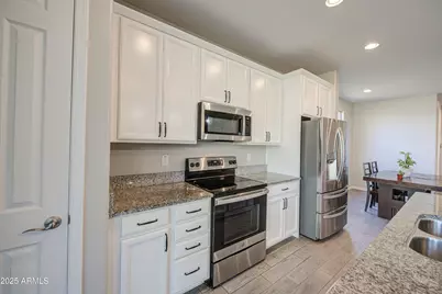 782 E Betsy Lane, Gilbert, AZ 85296 - Photo 11