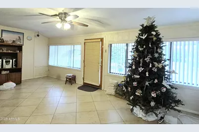 10618 W Caron Drive, Sun City, AZ 85351 - Photo 23