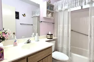 10618 W Caron Dr, Sun City, AZ 85351 - Photo 17