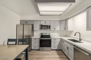 520 S Greenfield Rd, Mesa, AZ 85206 - Photo 9