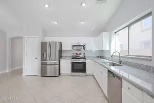 16267 W Yucatan Dr, Surprise, AZ 85379 - Photo 13