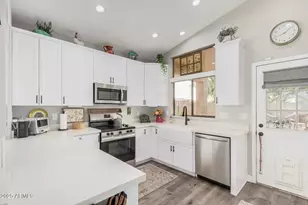 40808 N Hearst Dr, Anthem, AZ 85086 - Photo 13