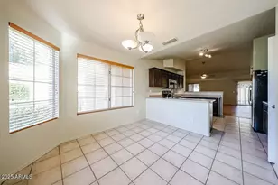 18615 N 30th Pl, Phoenix, AZ 85050 - Photo 9