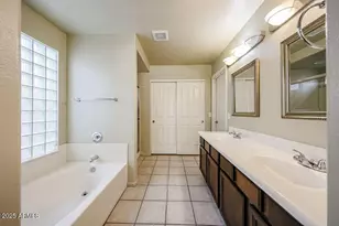 18615 N 30th Pl, Phoenix, AZ 85050 - Photo 13