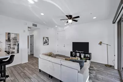 17850 N 68th Street #2063, Phoenix, AZ 85054 - Photo 9