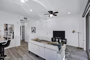 17850 N 68th St, Phoenix, AZ 85054 - Photo 9